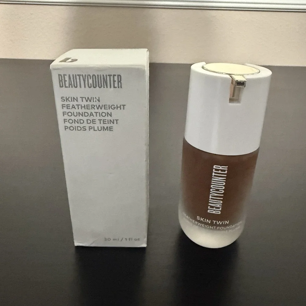 BEAUTYCOUNTER -SHADE: Deep 630- Skin Twin Featherweight Plumping Foundation-NEW!